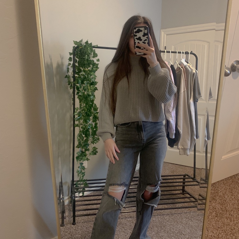 gray mock neck sweater